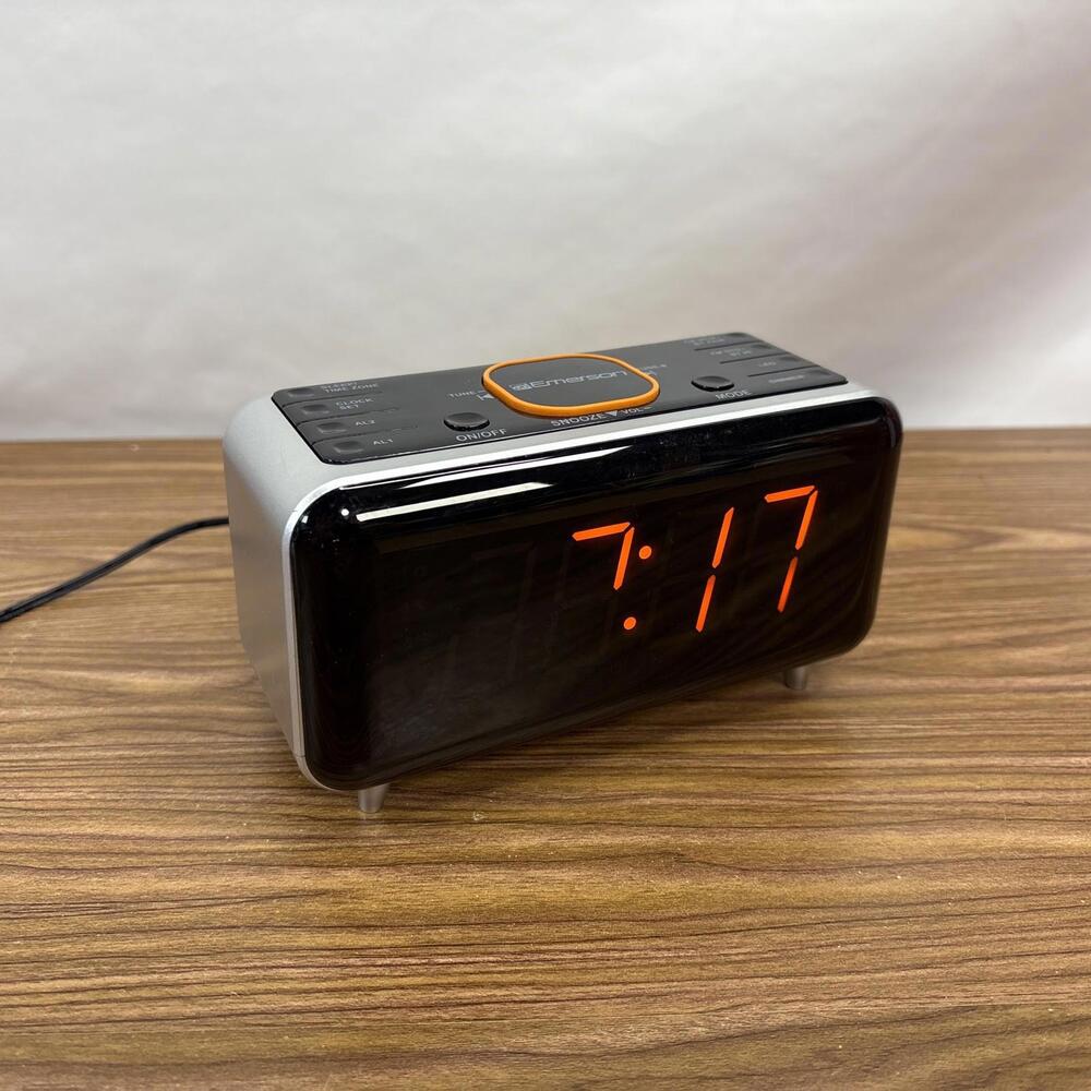 Emerson Smartset Alarm Clock Radio with Bluetooth Speaker, USB Charging
